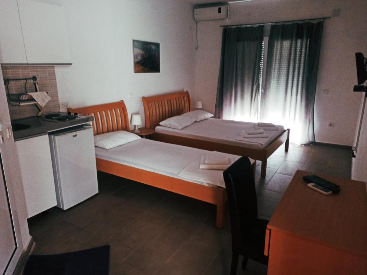Apartment'S Meti Ulcinj Buitenkant foto