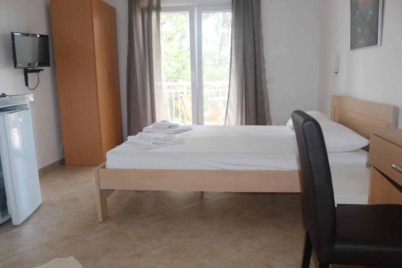Apartment'S Meti Ulcinj Buitenkant foto