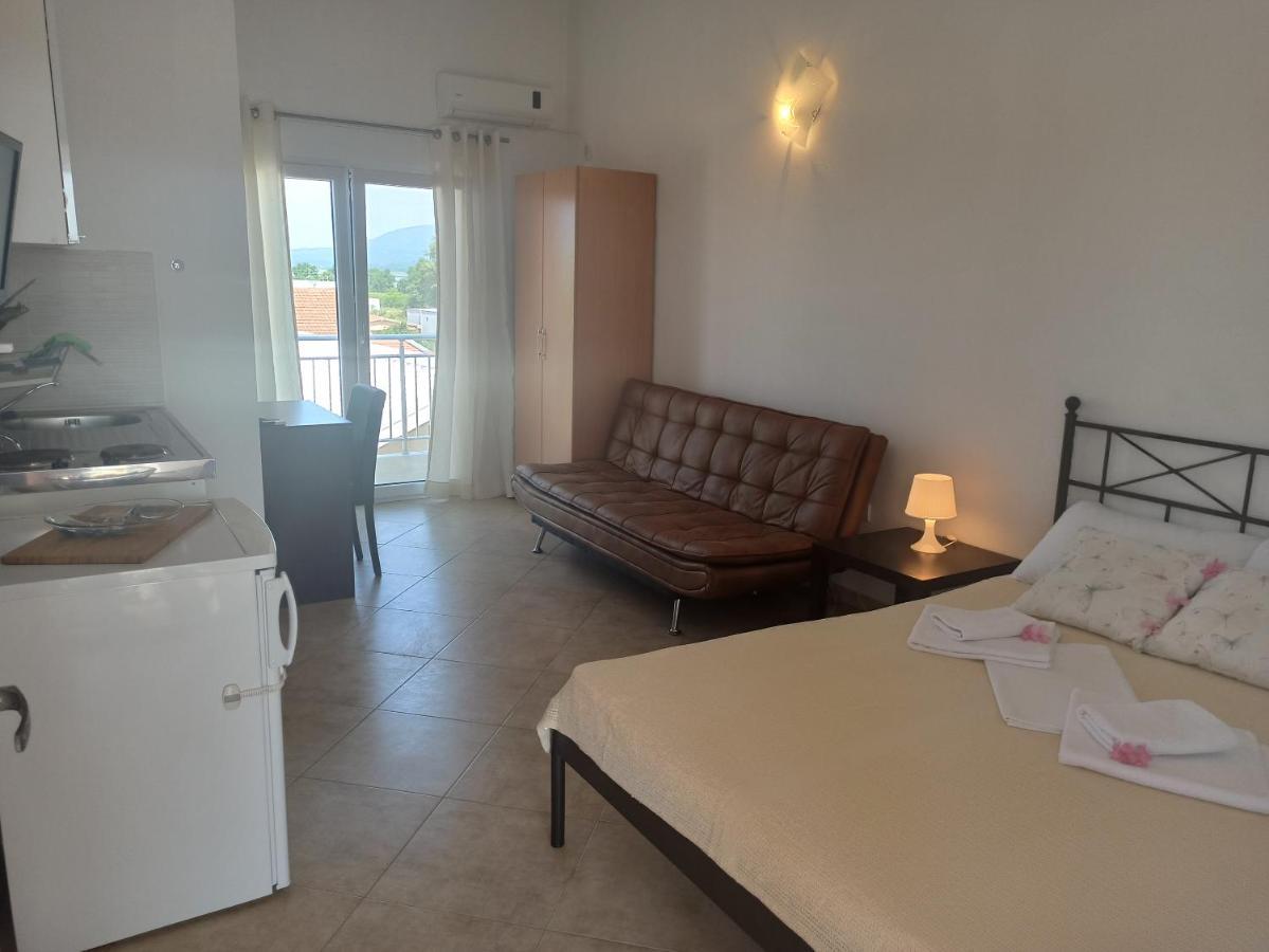 Apartment'S Meti Ulcinj Buitenkant foto