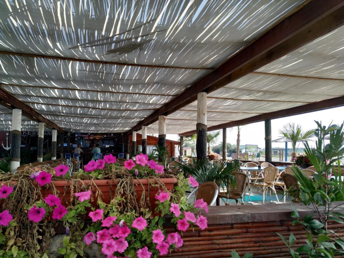 Apartment'S Meti Ulcinj Buitenkant foto